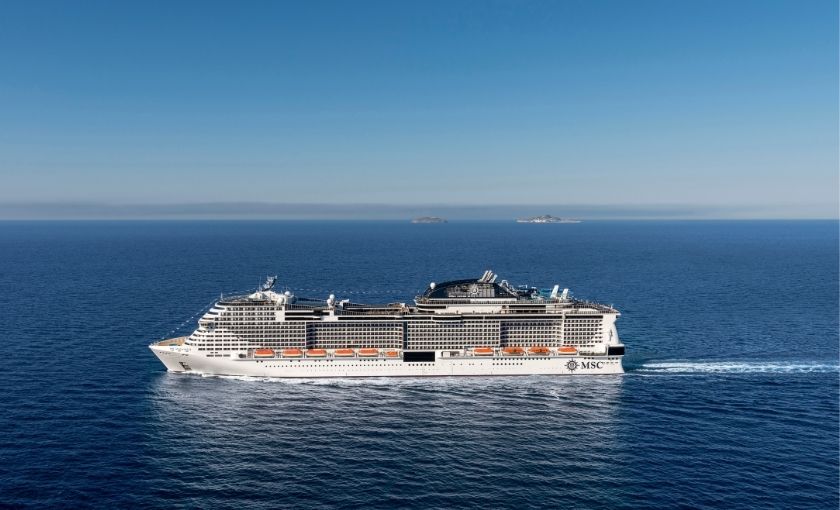Het volledige schip de MSC Meraviglia